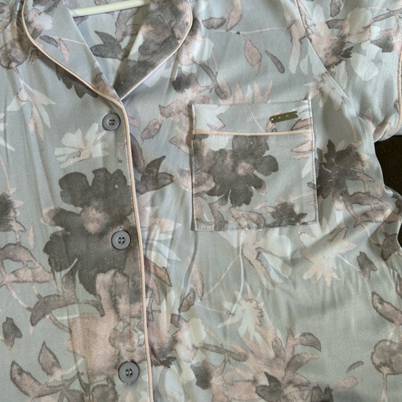 Sleep Set - Picture 3 of 3